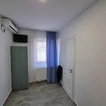 Dumio בית הארחה