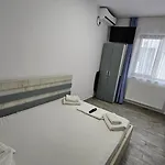 Dumio בית הארחה