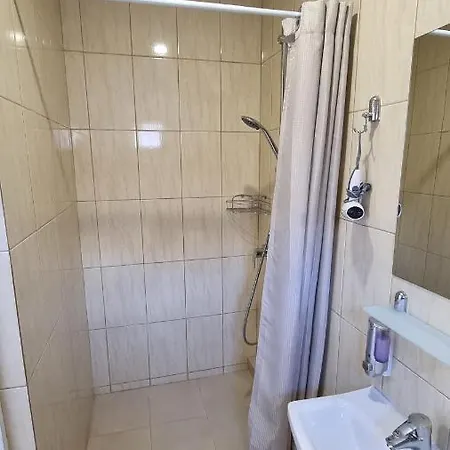 Vila Dumio בית הארחה 3*