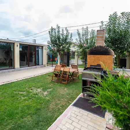 Vila Dumio בית הארחה
